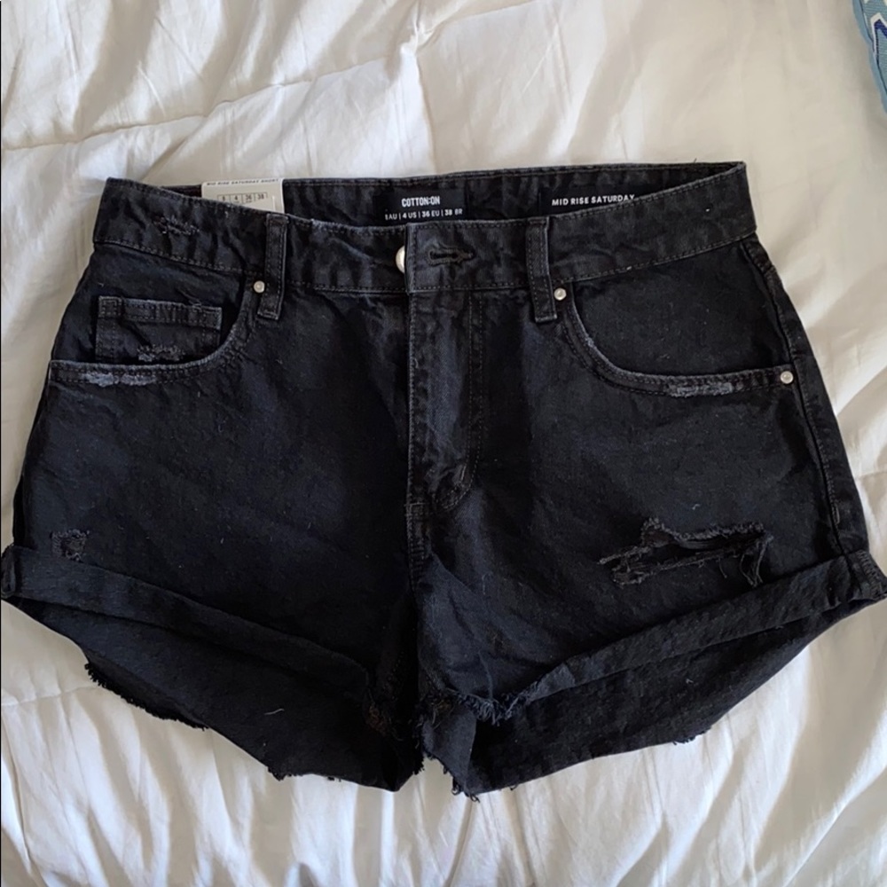 COTTON:ON Black Shorts